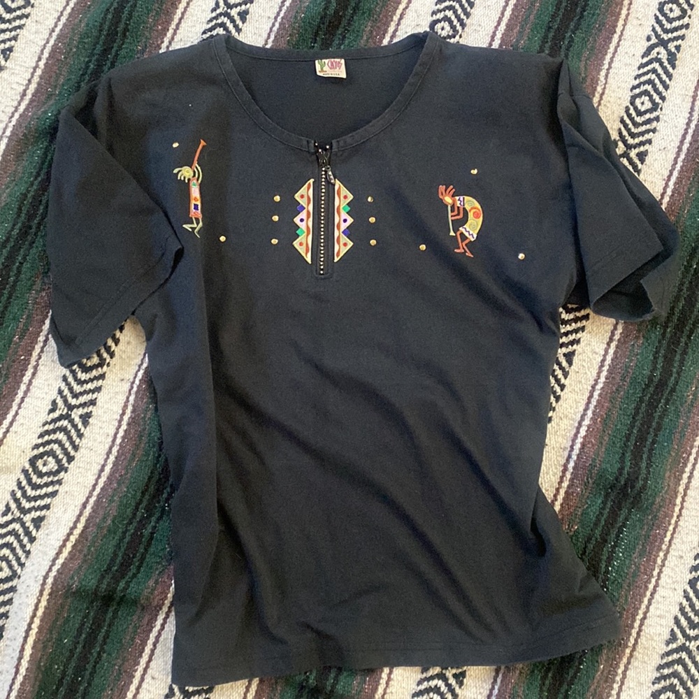 🎉 3 for $20 Vintage 90s Southwestern Embroidered Tee-Made in USA